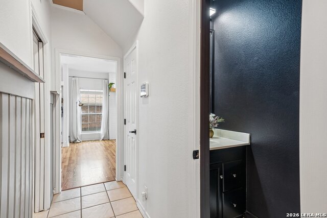 Image 17 of 35 For 15727 Knolldown