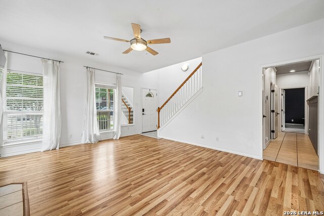 Image 3 of 35 For 15727 Knolldown