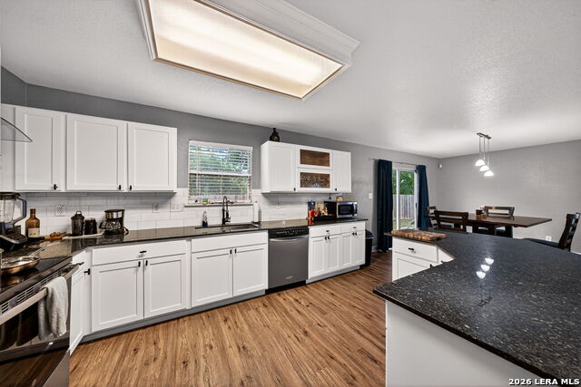 Image 14 of 32 For 7447 Saddle Bend Dr