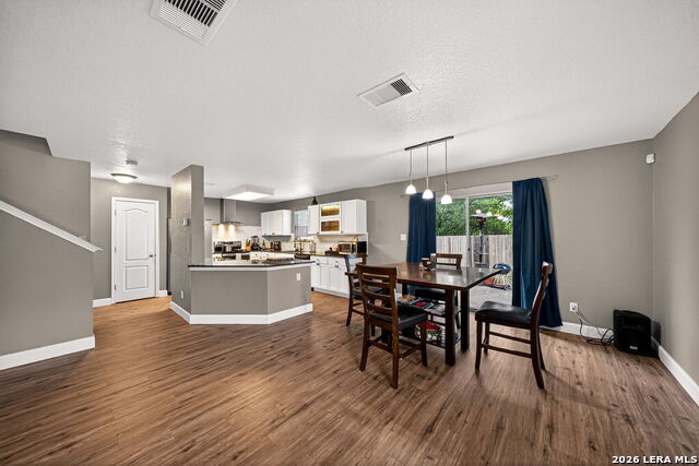 Image 16 of 32 For 7447 Saddle Bend Dr