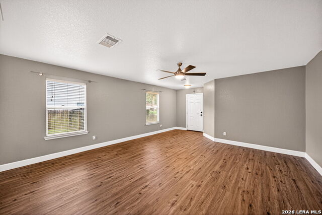 Image 7 of 32 For 7447 Saddle Bend Dr