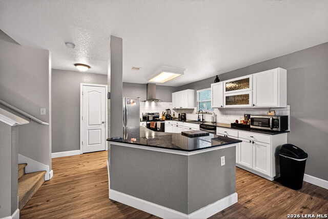 Image 9 of 32 For 7447 Saddle Bend Dr