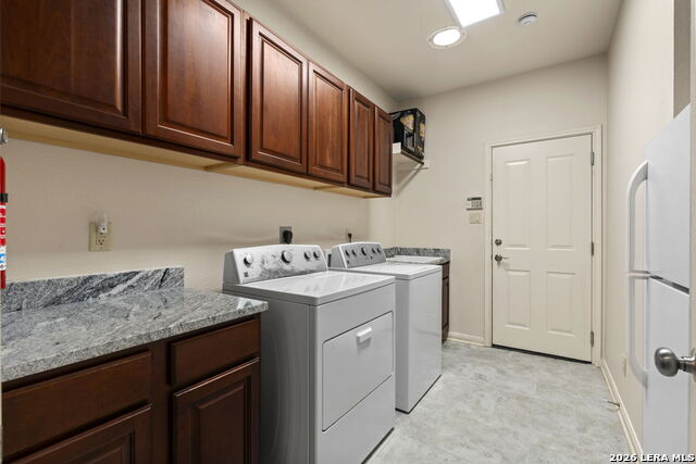 Image 19 of 49 For 13418 Heights Park