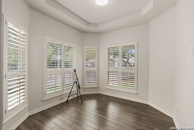 Image 23 of 49 For 13418 Heights Park