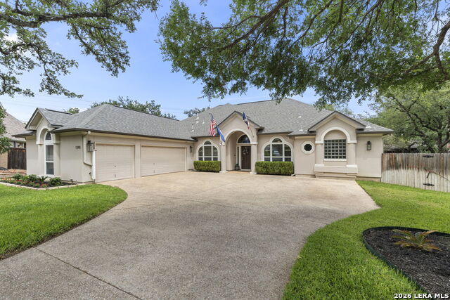 Image 4 of 49 For 13418 Heights Park