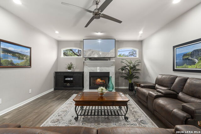 Image 8 of 49 For 13418 Heights Park