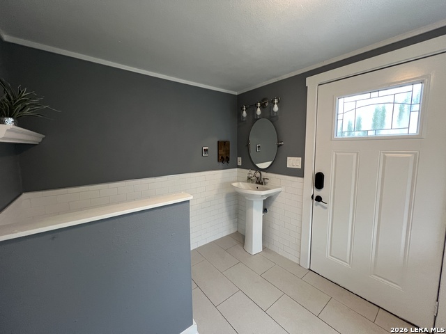 Image 15 of 17 For 305 Washington S