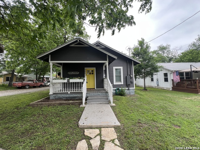 Image 3 of 17 For 305 Washington S