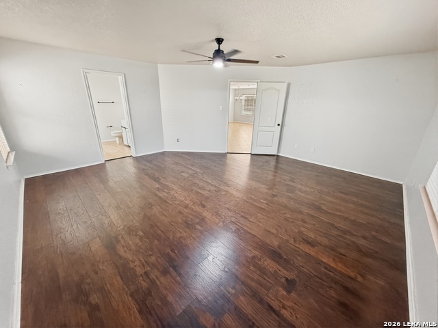 Image 20 of 39 For 535 Gable Point