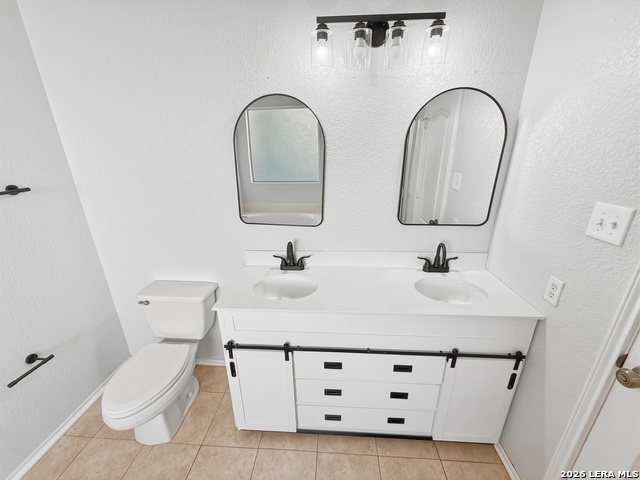 Image 23 of 39 For 535 Gable Point