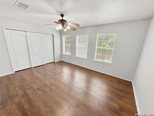 Image 30 of 39 For 535 Gable Point