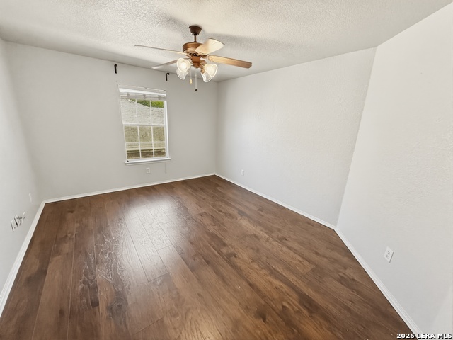 Image 32 of 39 For 535 Gable Point