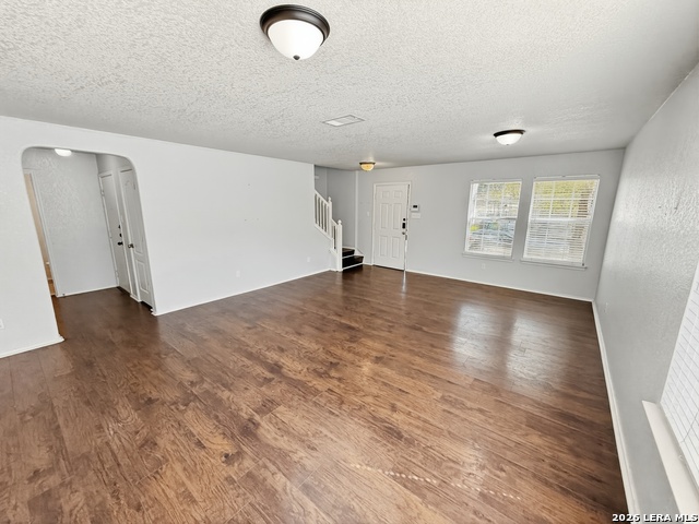 Image 5 of 39 For 535 Gable Point