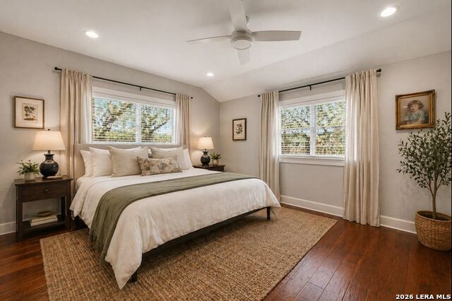 Image 11 of 37 For 2 La Mesa  