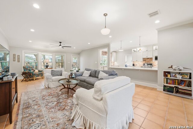 Image 6 of 37 For 2 La Mesa  