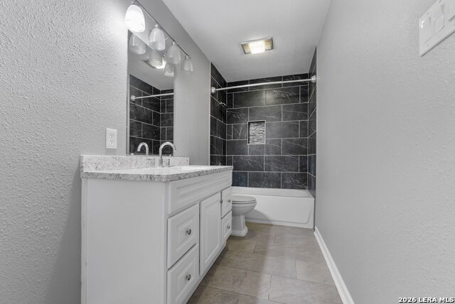 Image 23 of 28 For 6411 Royalty Pt