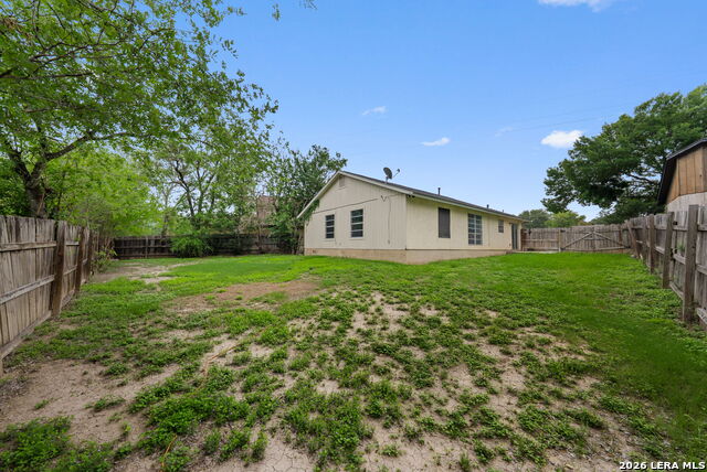 Image 25 of 28 For 6411 Royalty Pt