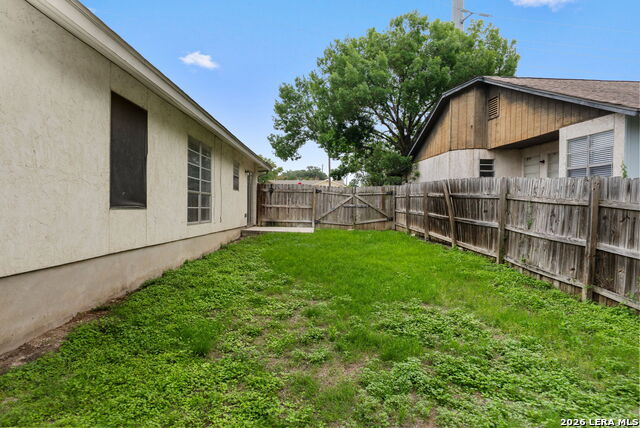 Image 28 of 28 For 6411 Royalty Pt