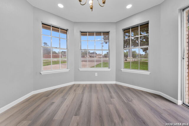 Image 7 of 28 For 6411 Royalty Pt