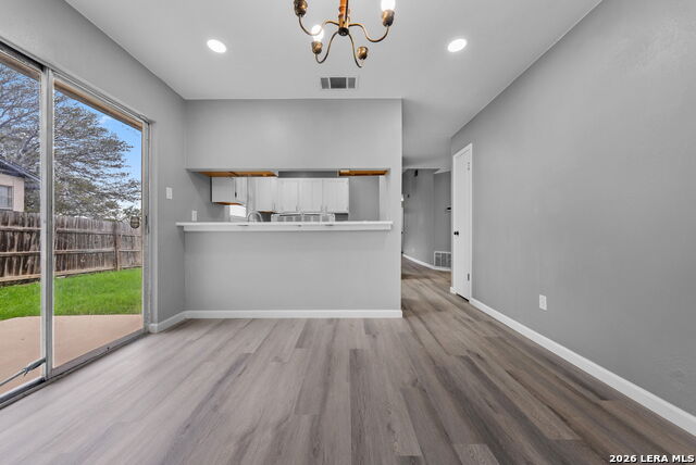 Image 8 of 28 For 6411 Royalty Pt