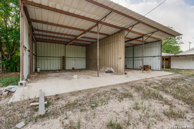 Image 14 of 17 For 513 Gillette Blvd