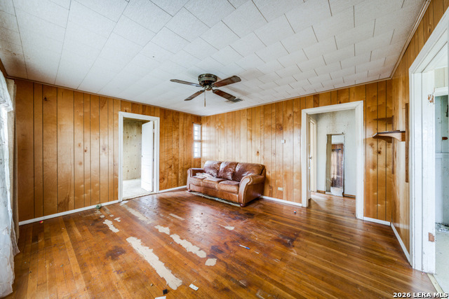 Image 6 of 17 For 513 Gillette Blvd