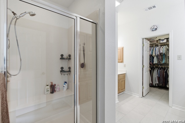 Image 24 of 66 For 707 Oak Ridge Ln