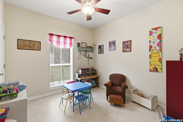 Image 29 of 66 For 707 Oak Ridge Ln