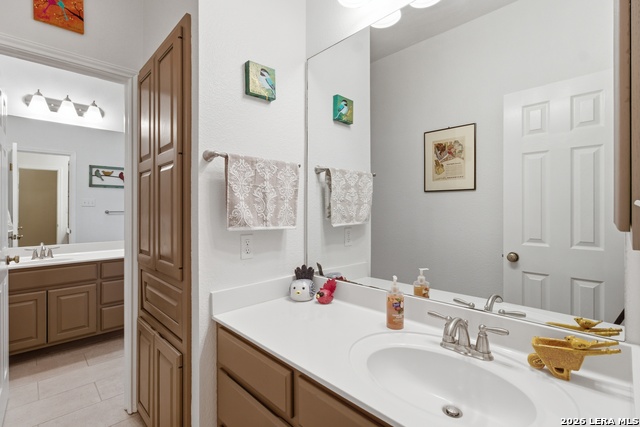 Image 30 of 66 For 707 Oak Ridge Ln