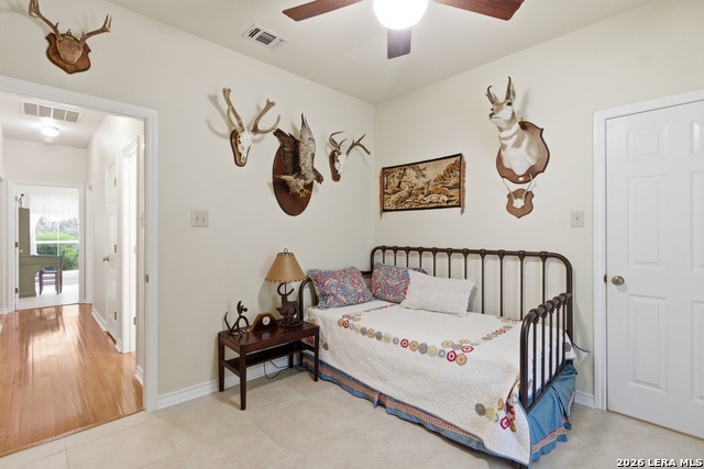 Image 32 of 66 For 707 Oak Ridge Ln