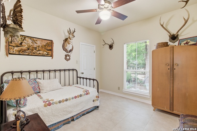 Image 33 of 66 For 707 Oak Ridge Ln