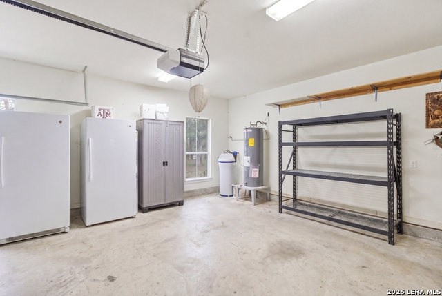 Image 35 of 66 For 707 Oak Ridge Ln