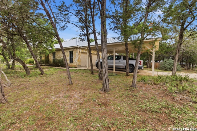 Image 4 of 66 For 707 Oak Ridge Ln