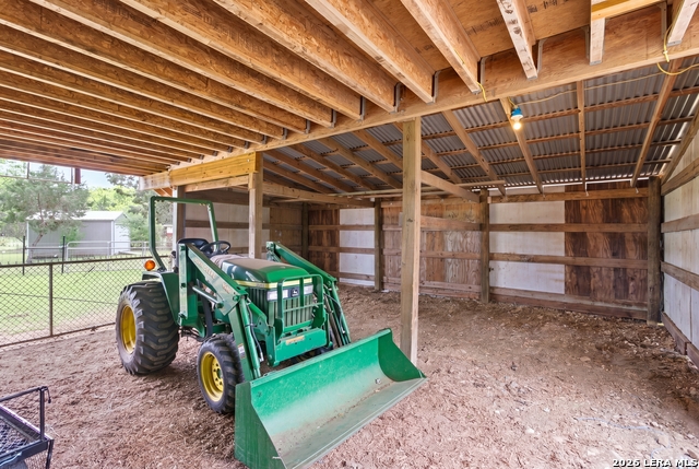 Image 40 of 66 For 707 Oak Ridge Ln