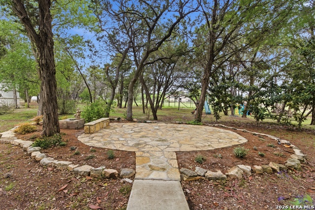 Image 9 of 66 For 707 Oak Ridge Ln