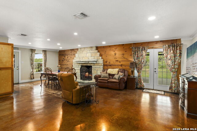 Image 11 of 43 For 445 Tomblin Rd