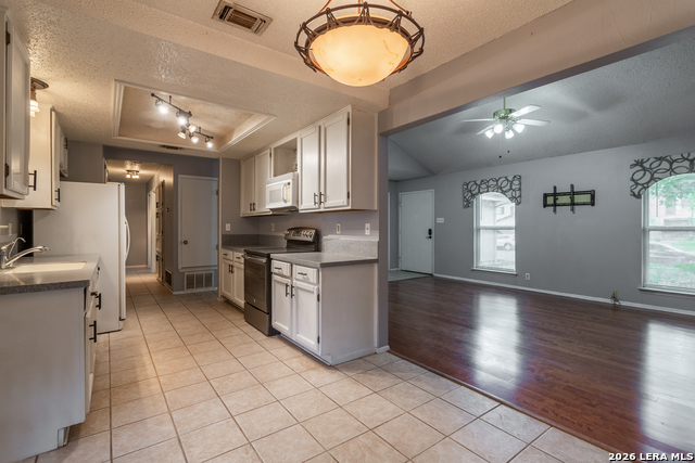 Image 7 of 24 For 3023 Shingle Oak