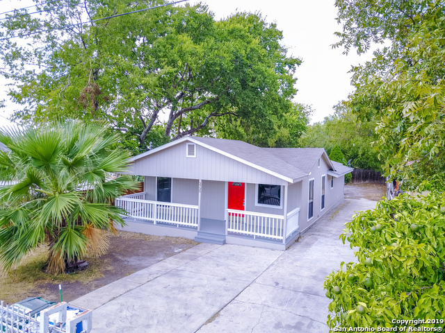 Image 2 of 19 For 3735 Commercial Ave