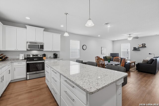 Image 11 of 32 For 501 Chulie  