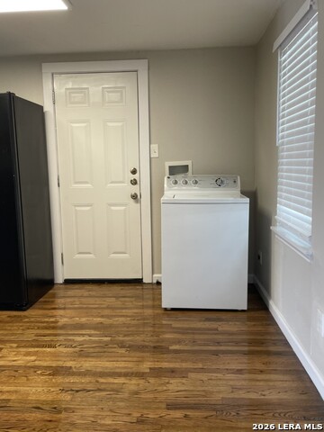 Image 6 of 11 For 202 Langley Blvd W