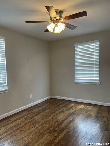 Image 7 of 11 For 202 Langley Blvd W