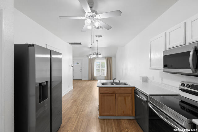 Image 25 of 37 For 528 Gerald W