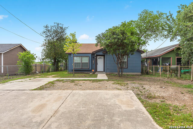 Image 4 of 37 For 528 Gerald W