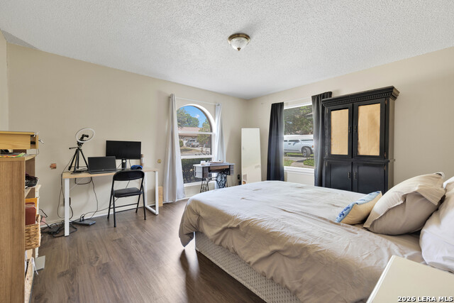 Image 13 of 27 For 4514 Briar Frst