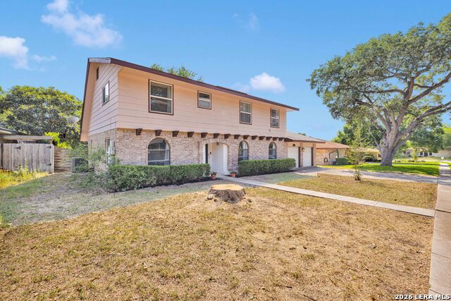 Image 2 of 27 For 4514 Briar Frst