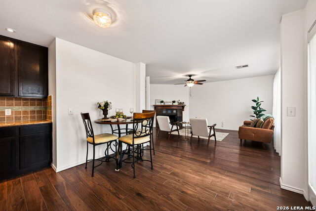 Image 16 of 35 For 5213 Brookline