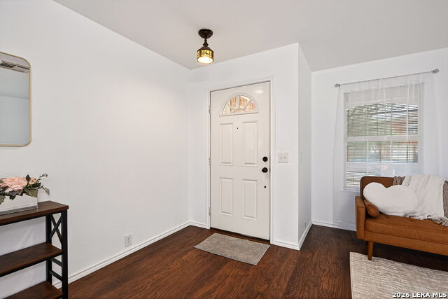 Image 5 of 35 For 5213 Brookline