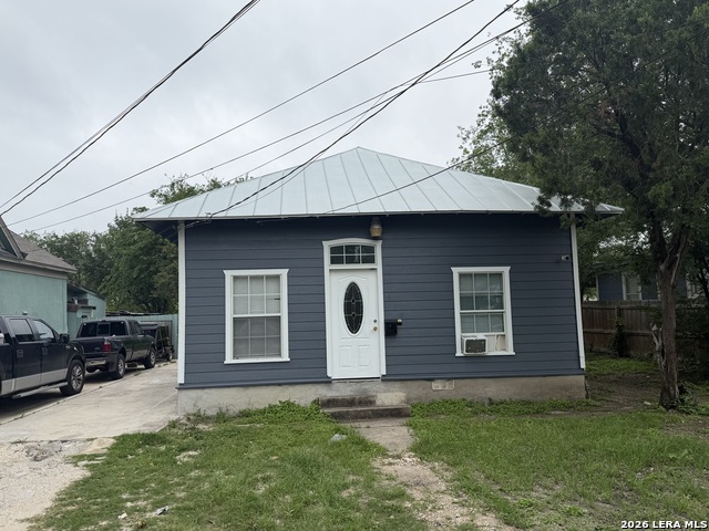 Details for 910 Lamar St, San Antonio, TX 78202