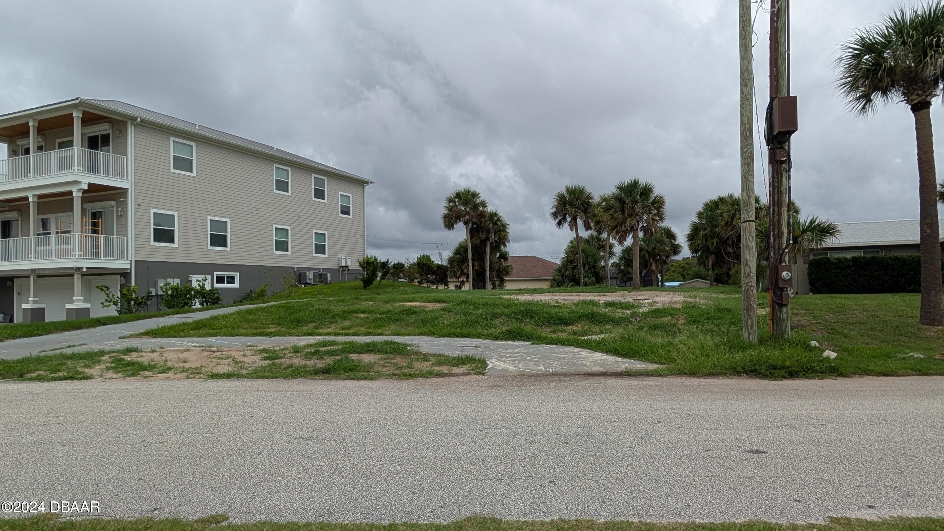 Listing Details for 1928 Marilyn Avenue, Daytona Beach, FL 32118