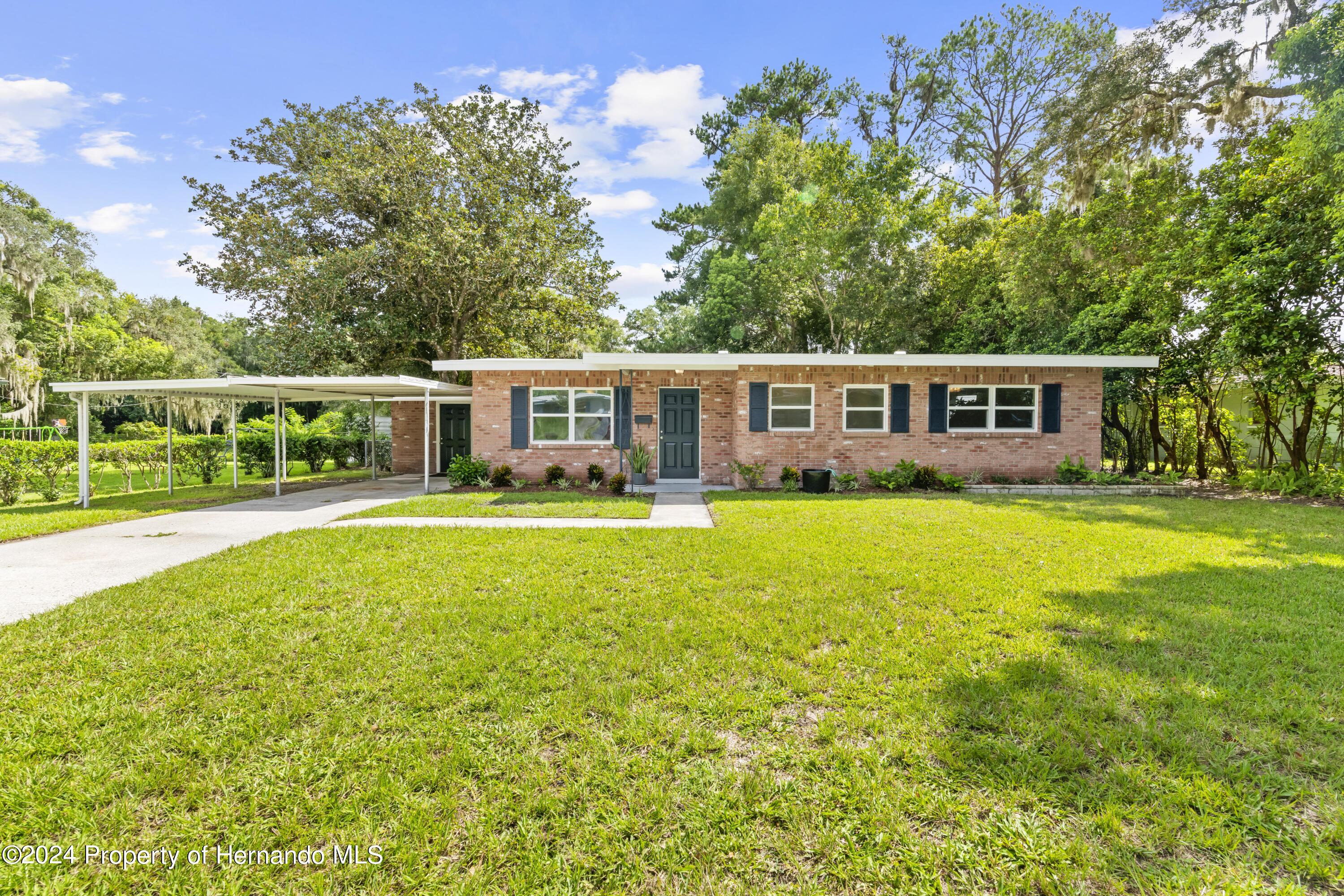 Details for 209 Dogwood Drive, BROOKSVILLE, FL 34601